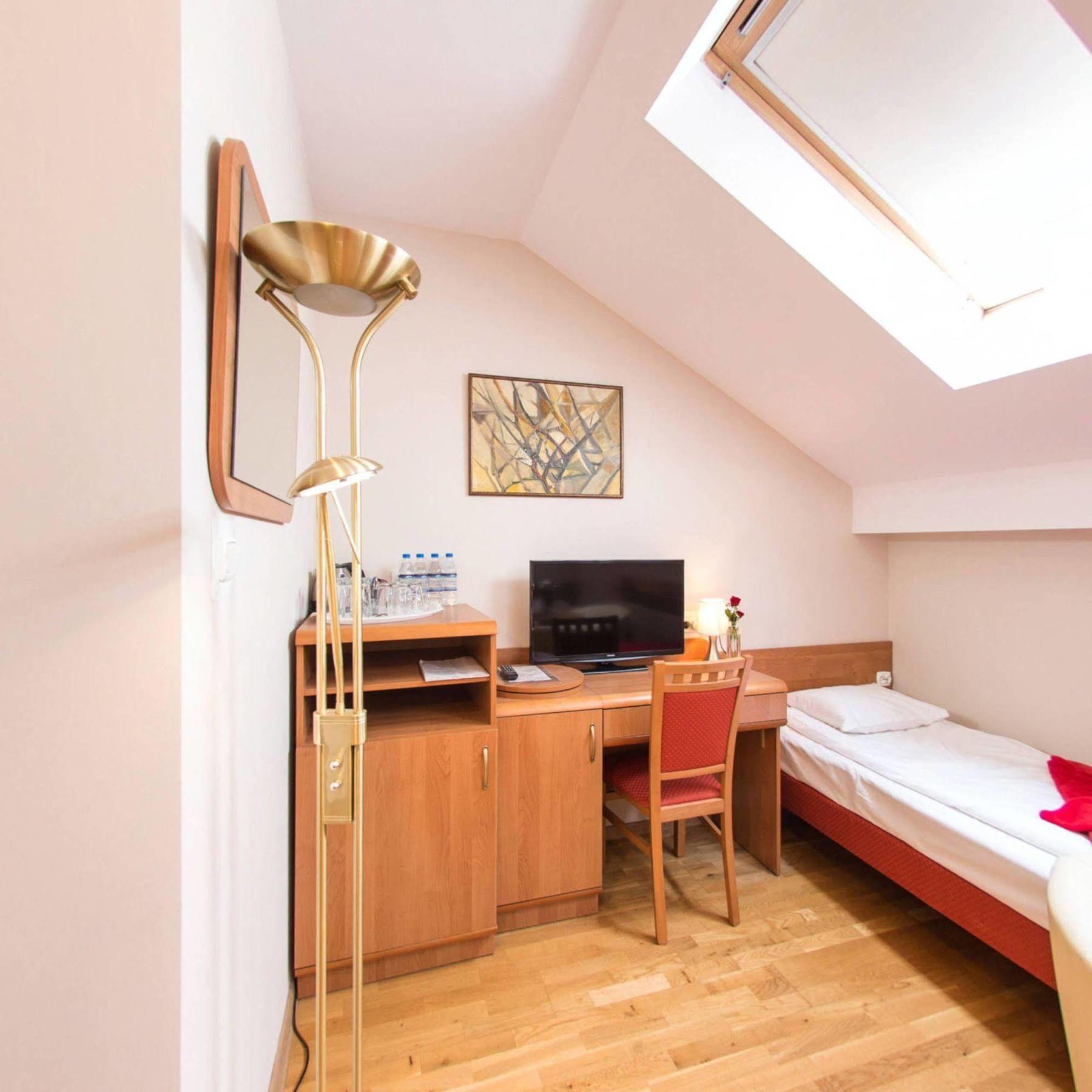 Apartamenty Kajzer Krakow Bagian luar foto